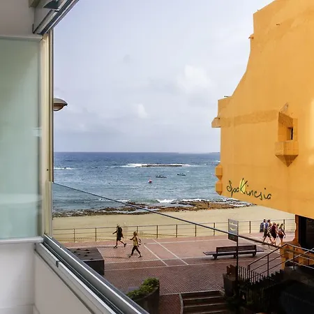 Las Canteras 81 アパート